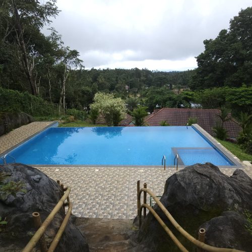 Green ample pool