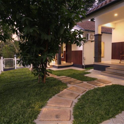 Green ample cottage